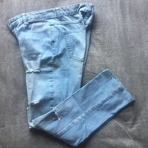 🍉 Heritage 1981 Light Wash Distressed Jeans